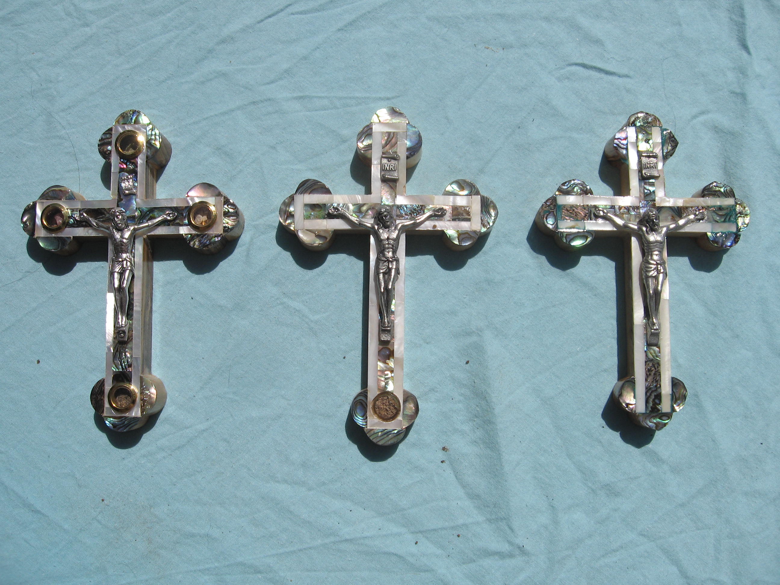 Crucifixul celor 14 Opriri sidefat